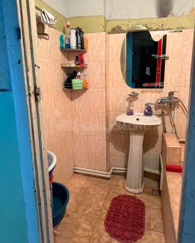 3 Սենյականոց Բնակարան, 92քմ, 5/9 հարկ, Պետական Վիճակում