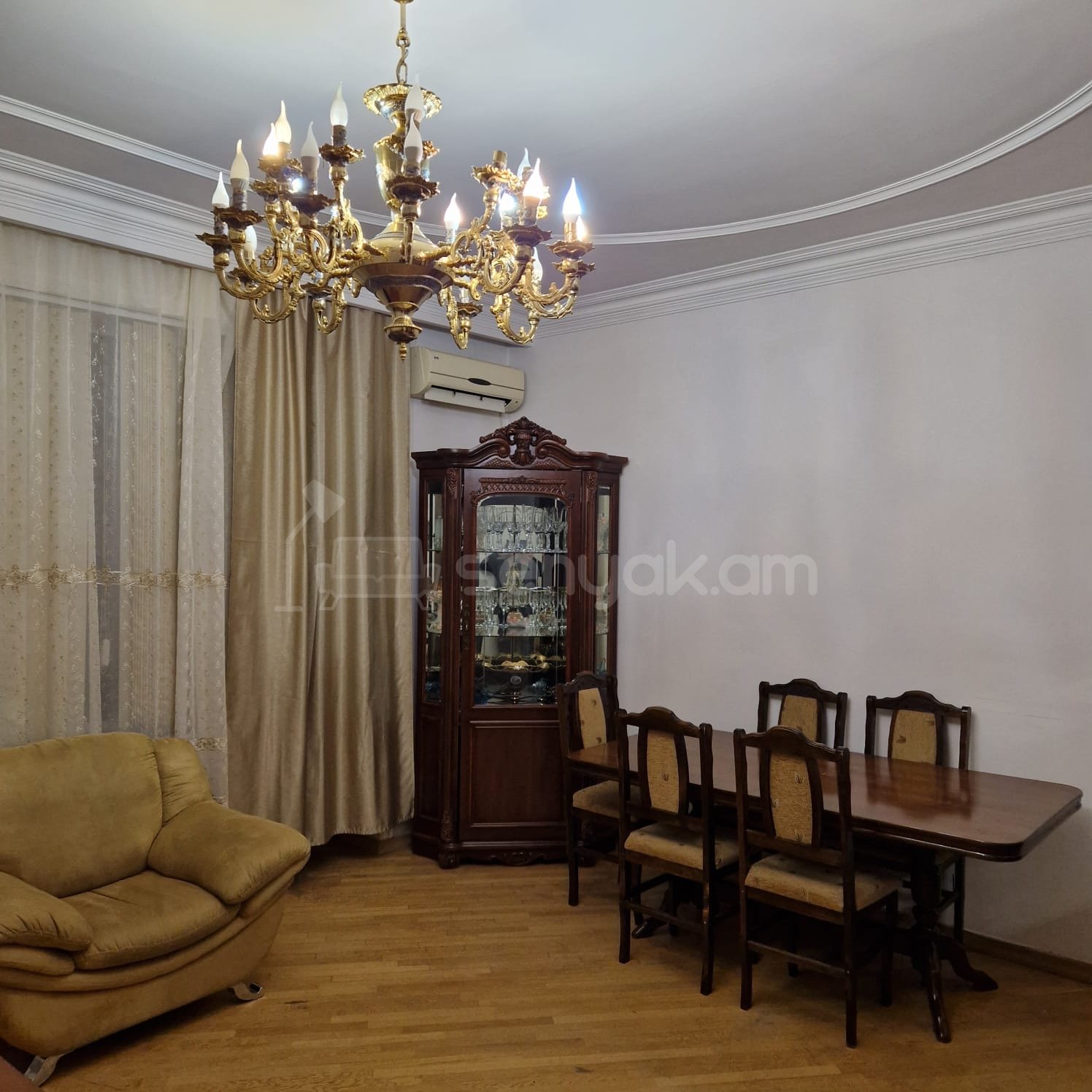 3 Սենյականոց Բնակարան Քարե Շենքում, 80քմ, 4/5 հարկ, Կապիտալ Վերանորոգված