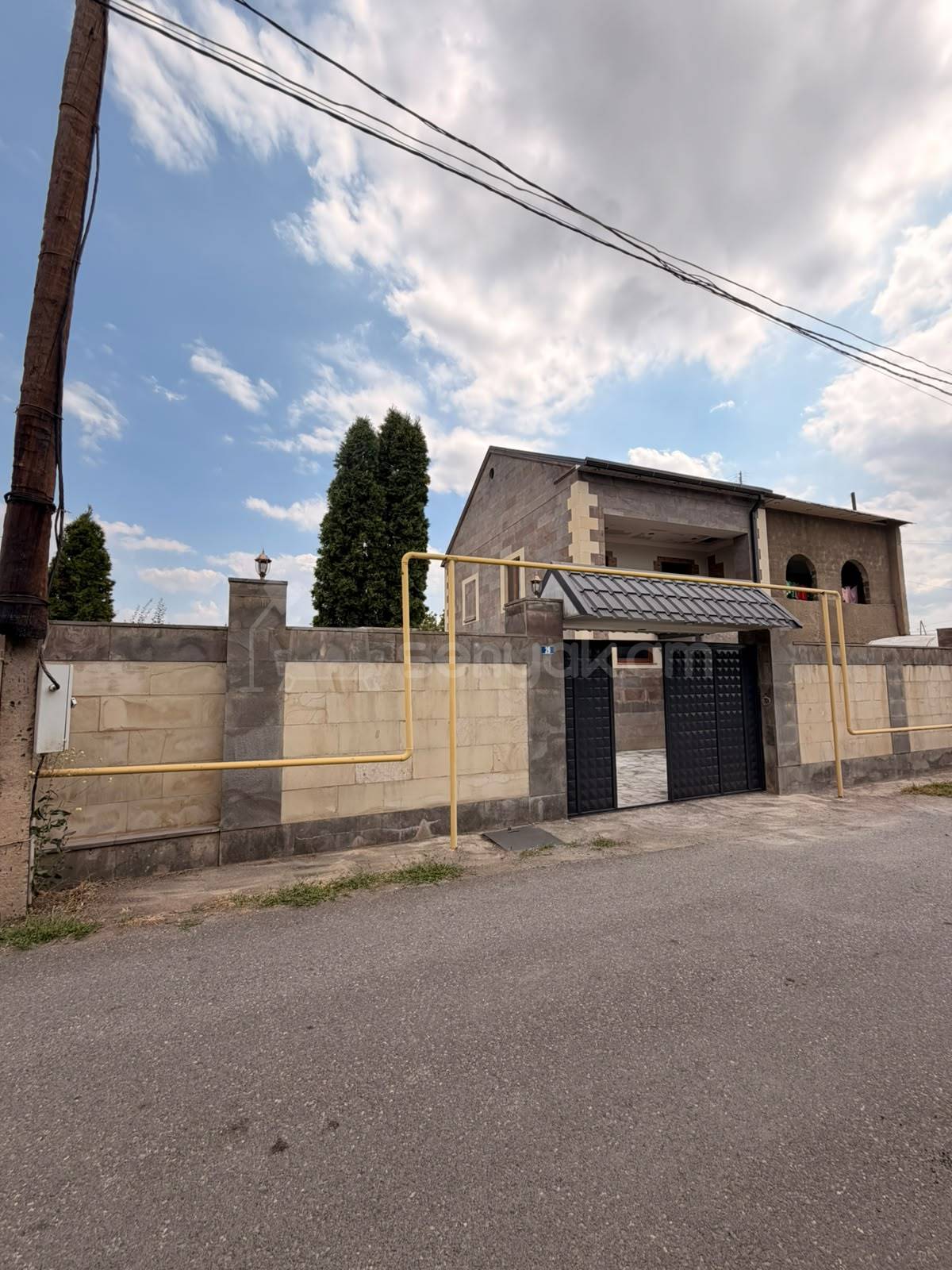 4 Սենյականոց Սեփական Տուն, 140քմ, Կապիտալ Վերանորոգված