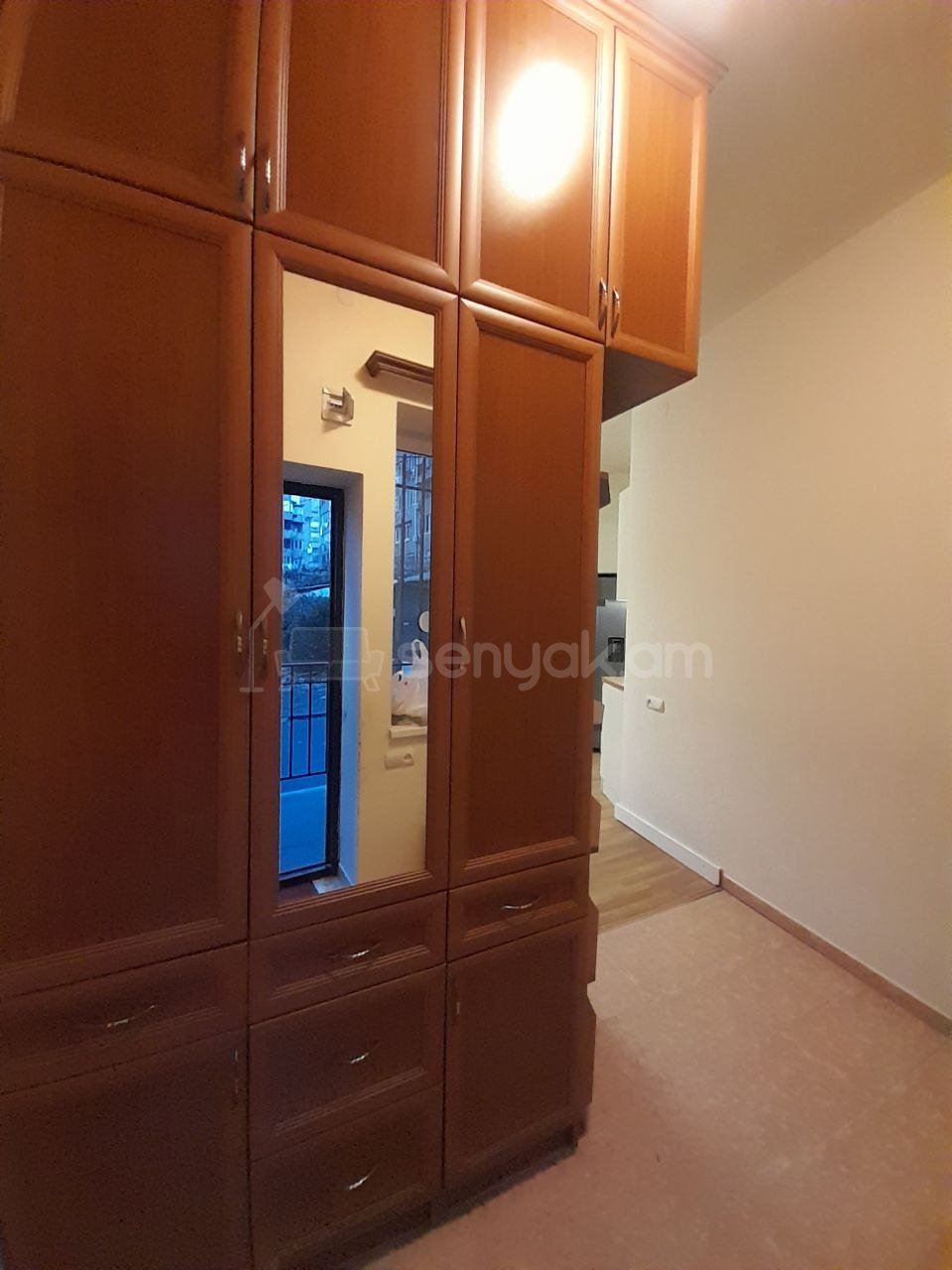 2 Սենյականոց Բնակարան Քարե Շենքում, 45քմ, 1/16 հարկ, Դիզայներական Վերանորոգված, Կահավորված