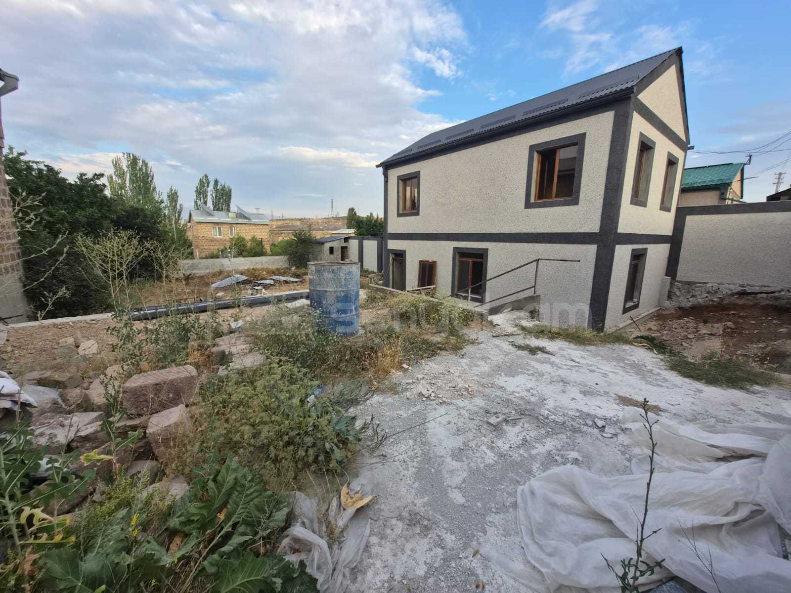 4 Սենյականոց Սեփական Տուն, 500քմ
