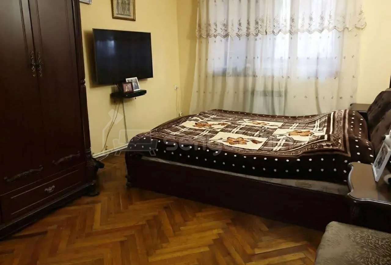 3 Սենյականոց Բնակարան, 72քմ, 1/4 հարկ, Կոսմետիկ Վերանորոգված