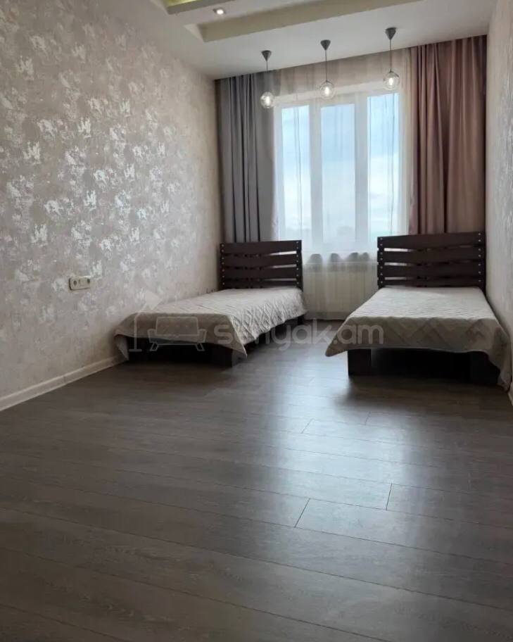 3 Սենյականոց Բնակարան Նորակառույցում, 129քմ, 8/11 հարկ, Դիզայներական Վերանորոգված