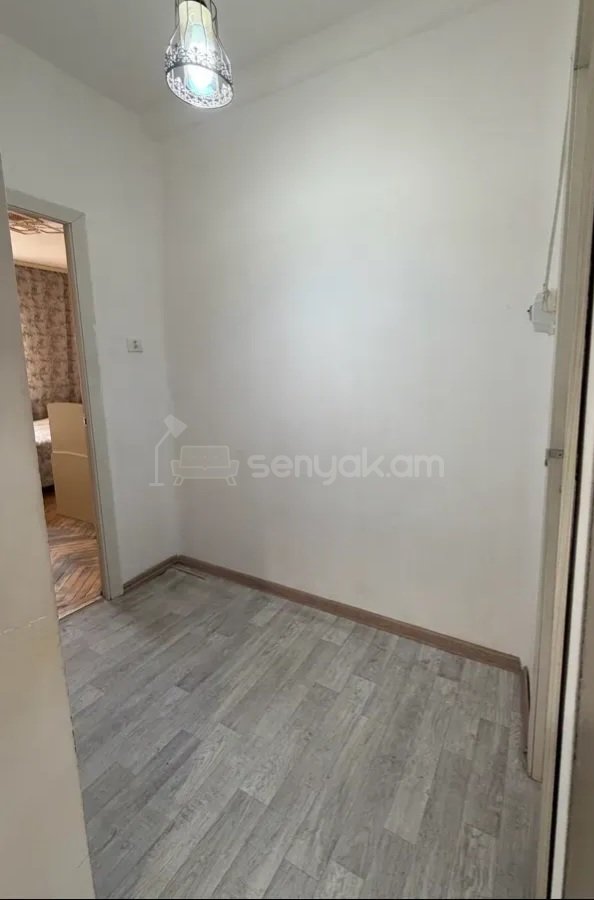 2 Սենյականոց Բնակարան, 61քմ, 4/5 հարկ, Կոսմետիկ Վերանորոգված