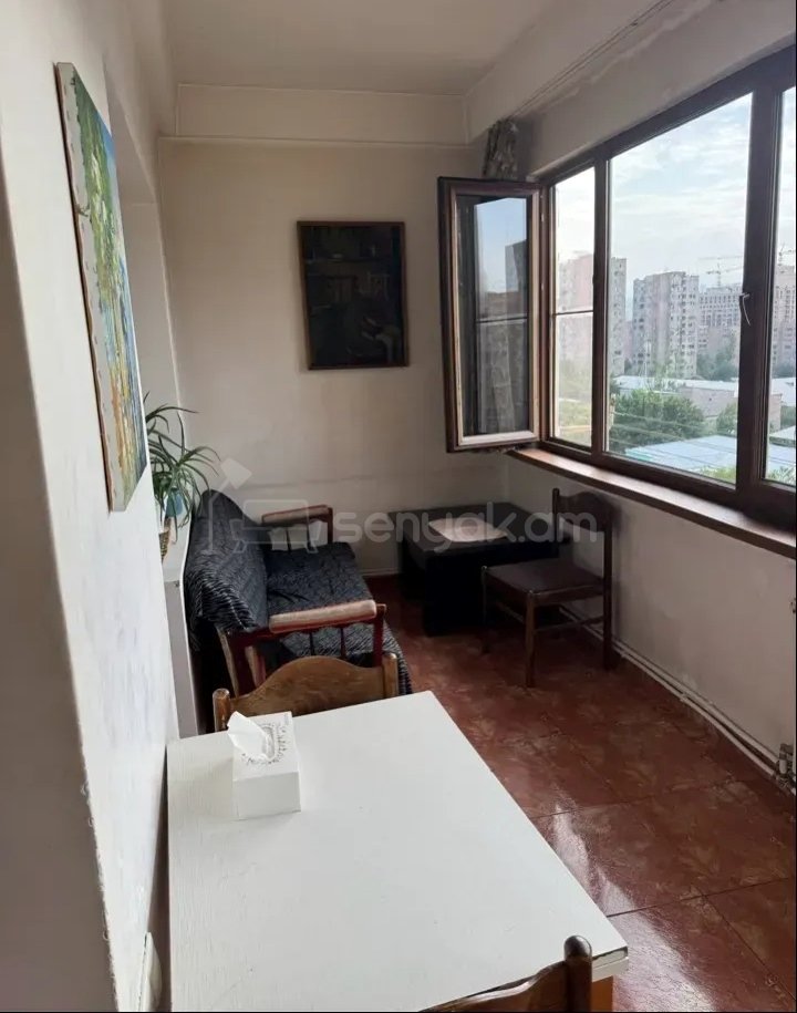 3 Սենյականոց Բնակարան, 80քմ, 6/9 հարկ, Նորմալ Վիճակում