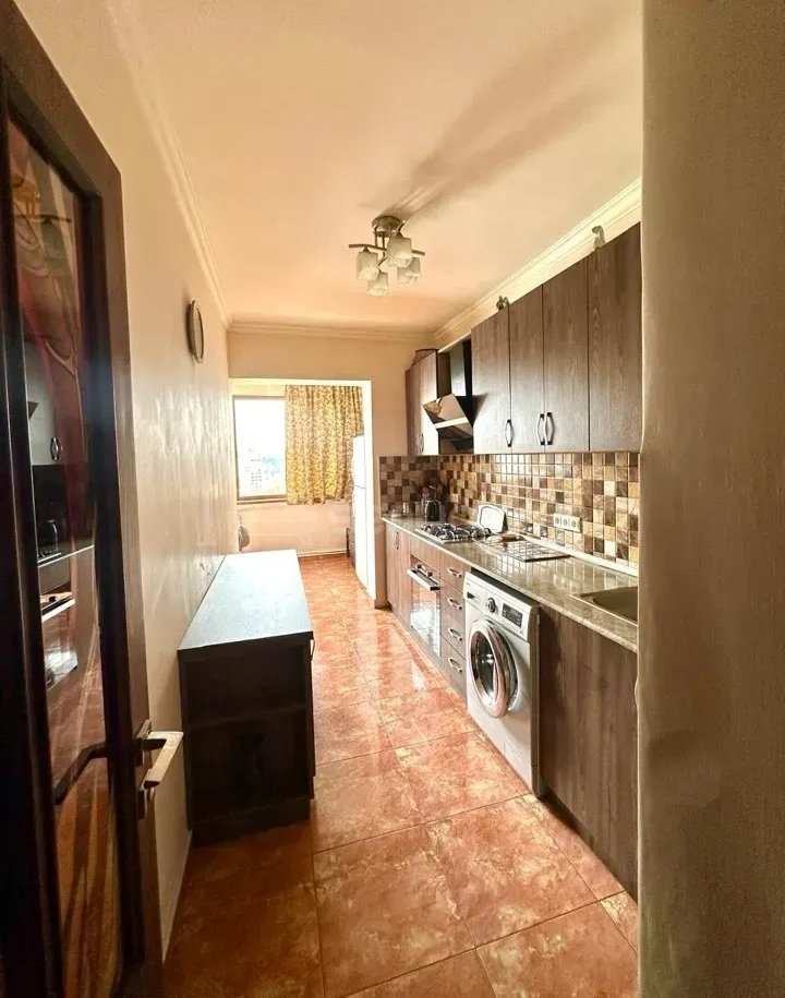 3 Սենյականոց Բնակարան, 80քմ, 6/9 հարկ, Կապիտալ Վերանորոգված