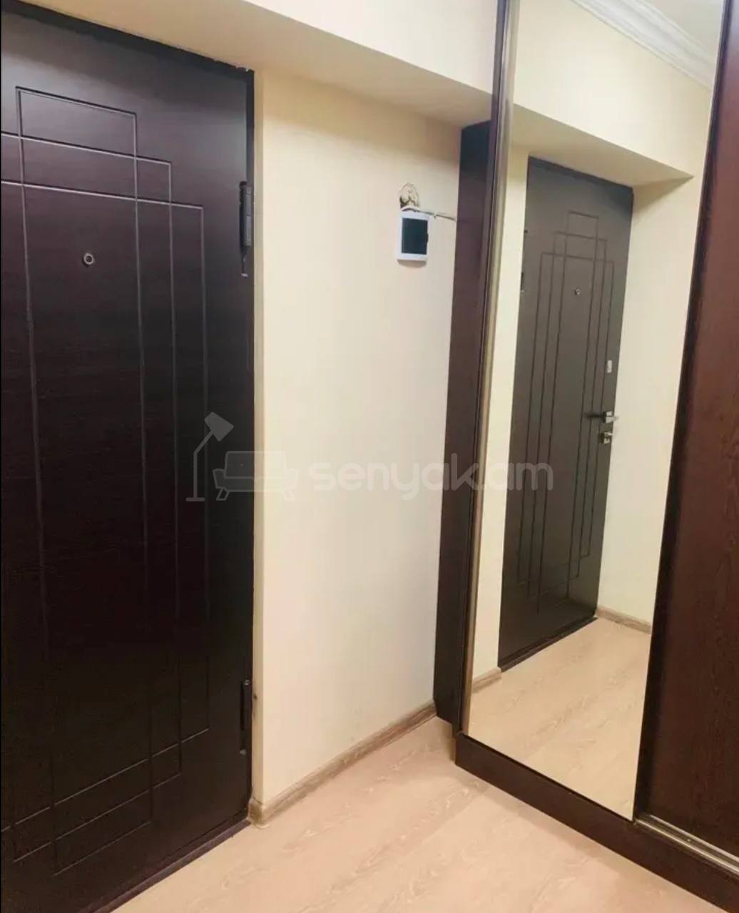 2 Սենյականոց Բնակարան Քարե Շենքում, 48քմ, 4/5 հարկ, Կապիտալ Վերանորոգված, Կահավորված