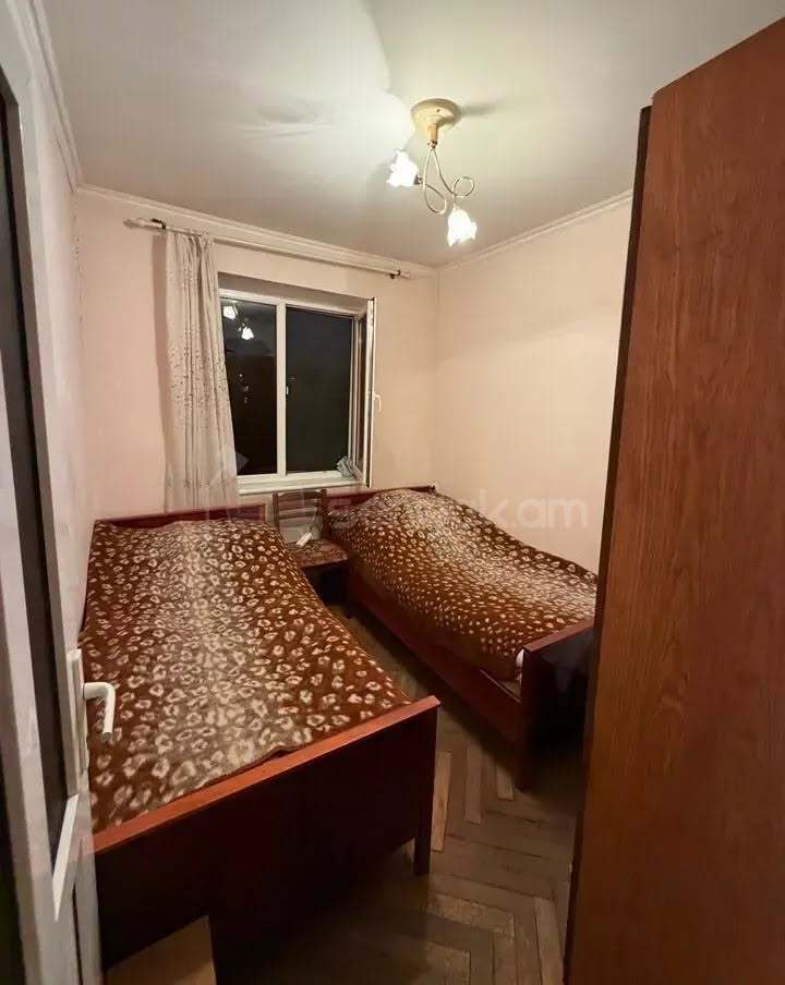 2 Սենյականոց Բնակարան, 38քմ, 4/4 հարկ, Նորմալ Վիճակում