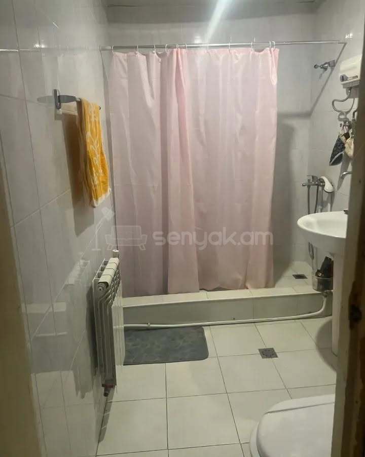2 Սենյականոց Բնակարան, 64քմ, 9/9 հարկ, Պետական Վիճակում