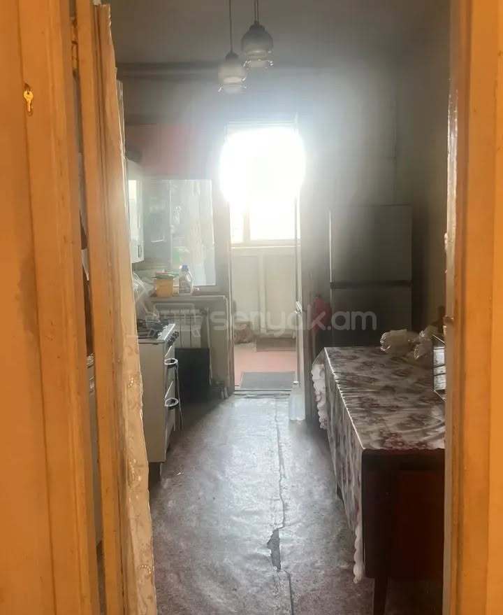 2 Սենյականոց Բնակարան, 64քմ, 9/9 հարկ, Պետական Վիճակում