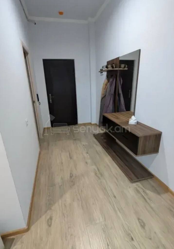 3 Սենյականոց Բնակարան Նորակառույցում, 100քմ, 8/17 հարկ, Կապիտալ Վերանորոգված, Կահավորված