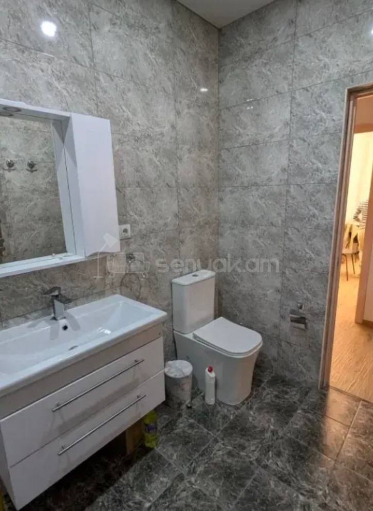 3 Սենյականոց Բնակարան Նորակառույցում, 100քմ, 8/17 հարկ, Կապիտալ Վերանորոգված, Կահավորված