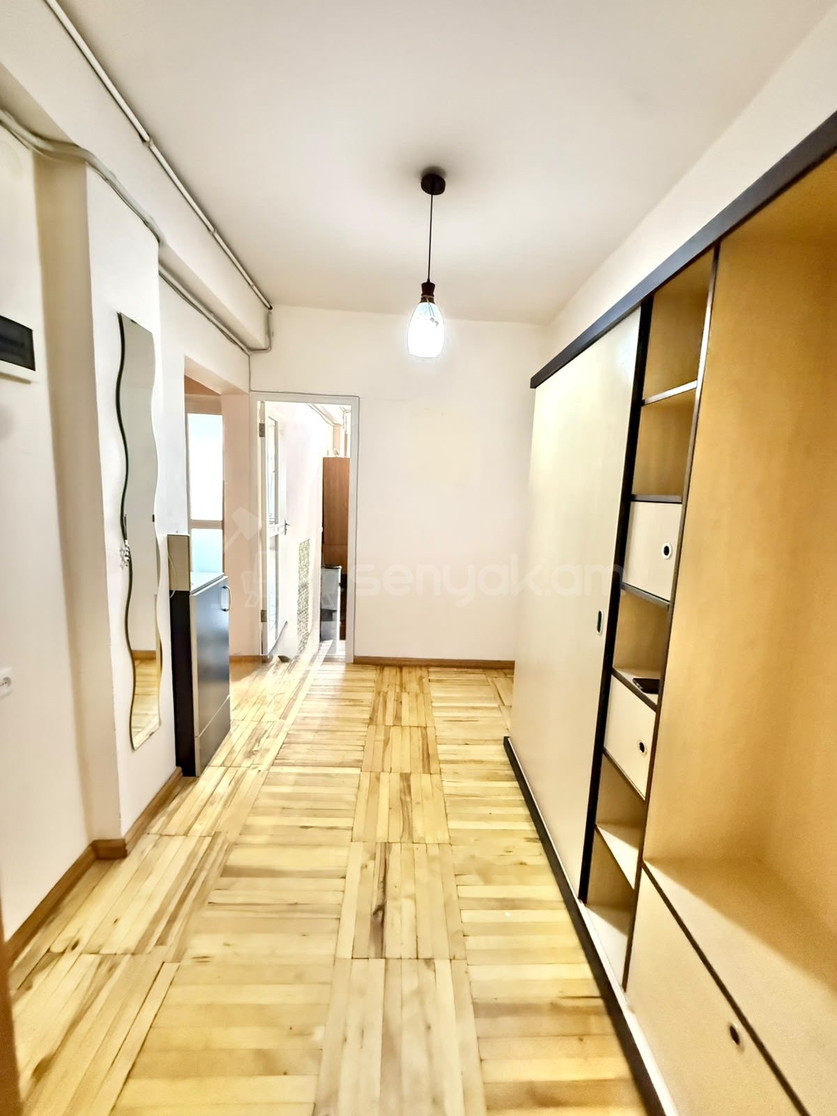 3 Սենյականոց Բնակարան, 87քմ, 7/16 հարկ, Նորմալ Վիճակում, Կահավորված, Արևկող