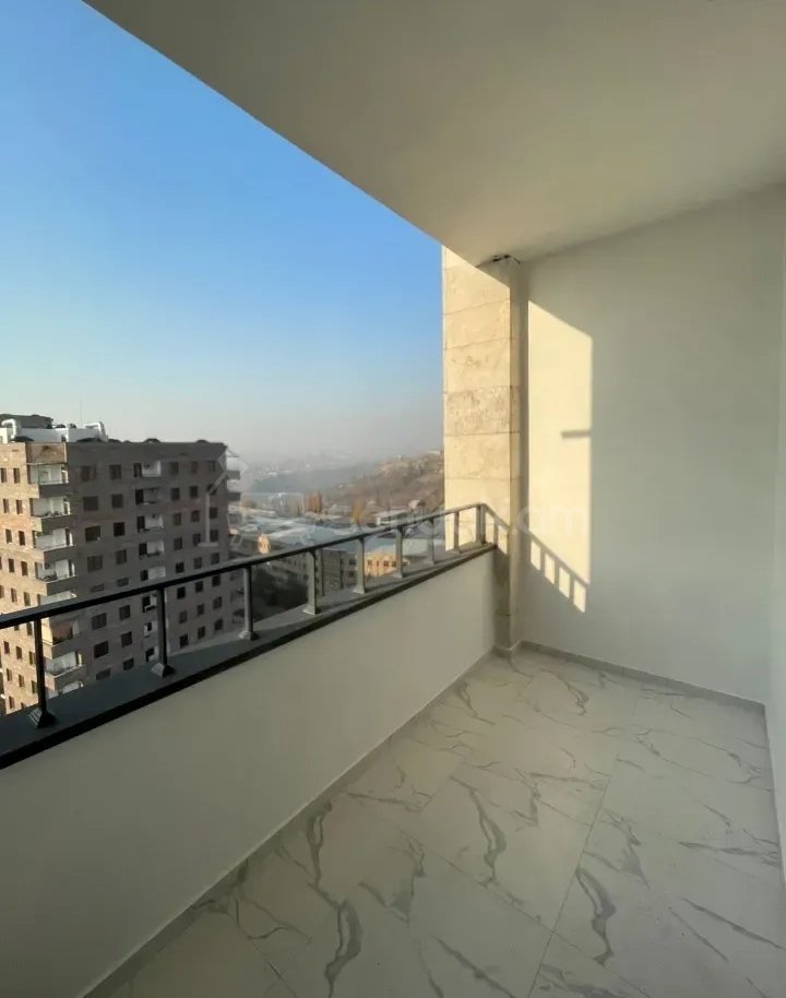 2 Սենյականոց Բնակարան Նորակառույցում, 60քմ, 15/17 հարկ, Կապիտալ Վերանորոգված