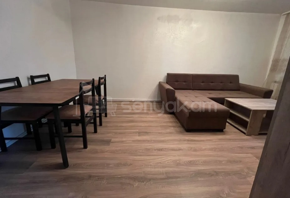 3 Սենյականոց Բնակարան, 56քմ, 5/5 հարկ, Կապիտալ Վերանորոգված