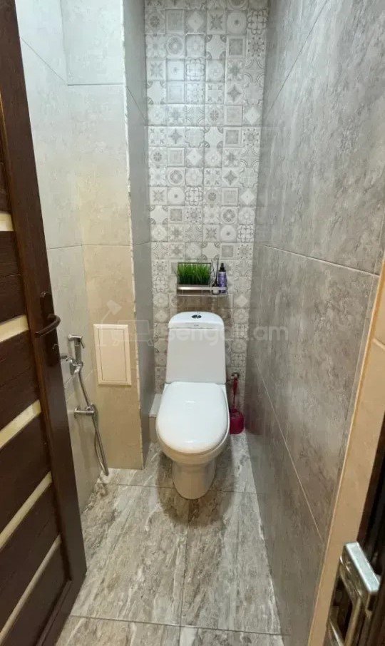2 Սենյականոց Բնակարան, 44քմ, 8/9 հարկ, Կապիտալ Վերանորոգված