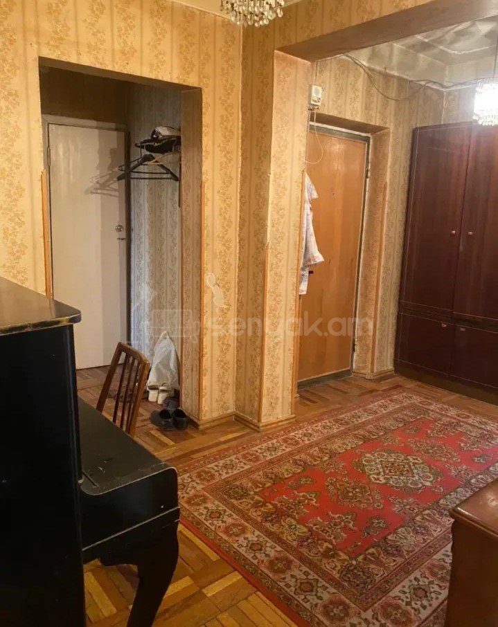 3 Սենյականոց Բնակարան, 100քմ, 4/9 հարկ, Նորմալ Վիճակում