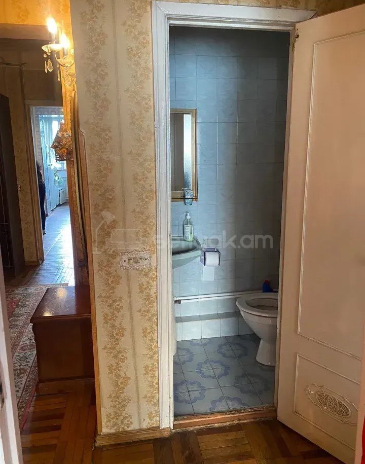 3 Սենյականոց Բնակարան, 100քմ, 4/9 հարկ, Նորմալ Վիճակում