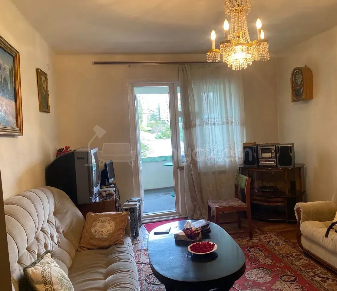 3 Սենյականոց Բնակարան, 100քմ, 4/9 հարկ, Նորմալ Վիճակում