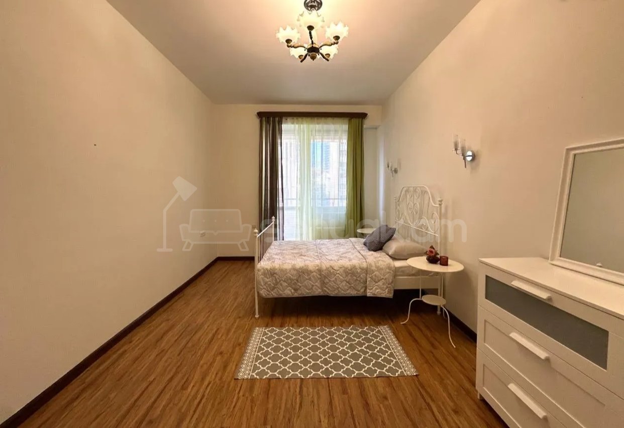 4 Սենյականոց Բնակարան Նորակառույցում, 215քմ, 7/17 հարկ, Կապիտալ Վերանորոգված