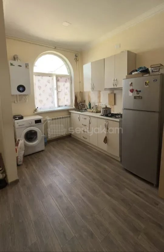 2 Սենյականոց Բնակարան Քարե Շենքում, 55քմ, 1/1 հարկ, Կապիտալ Վերանորոգված, Կահավորված