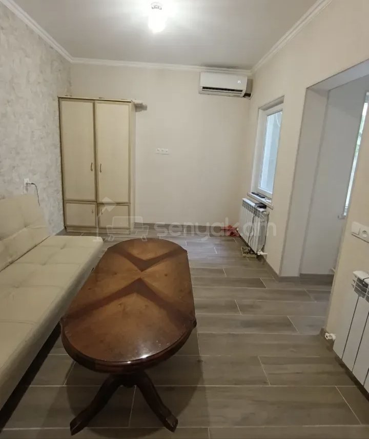 1 Սենյականոց Բնակարան Քարե Շենքում, 40քմ, 1/1 հարկ, Կապիտալ Վերանորոգված, Կահավորված