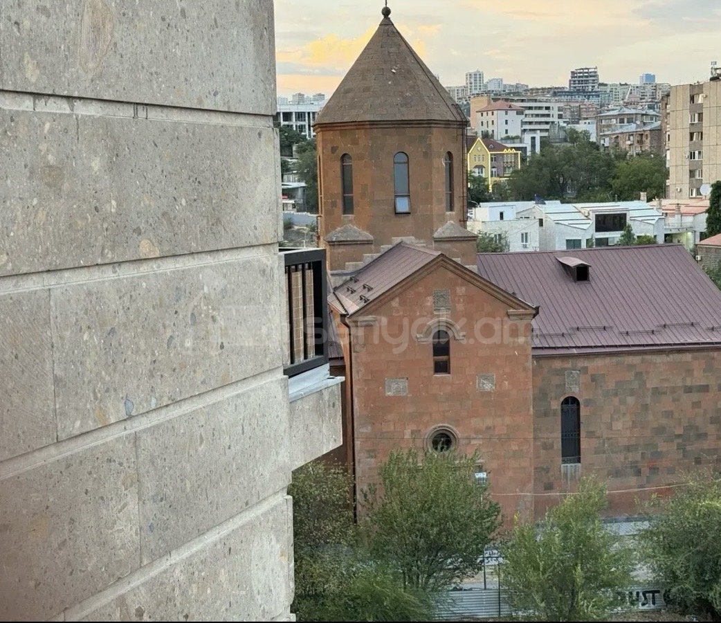 3 Սենյականոց Բնակարան Նորակառույցում, 133քմ, 7/13 հարկ, Կապիտալ Վերանորոգված