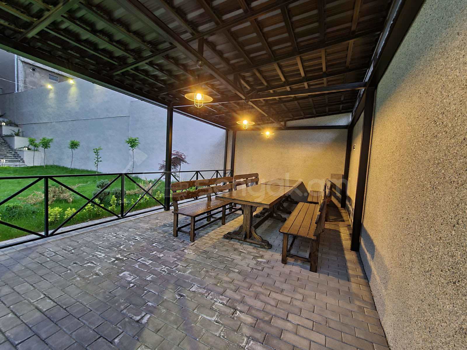 4 Սենյականոց Բնակարան Նորակառույցում, 98քմ, 8/8 հարկ, Դիզայներական Վերանորոգված
