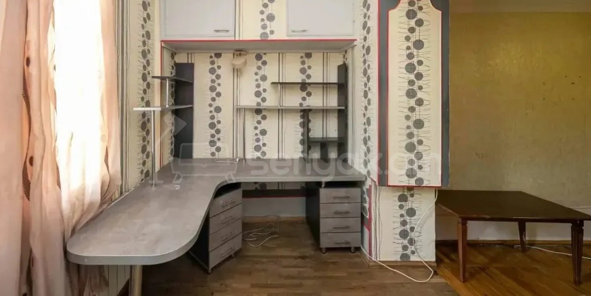 3 Սենյականոց Բնակարան Քարե Շենքում, 73քմ, 1/5 հարկ, Պետական Վիճակում