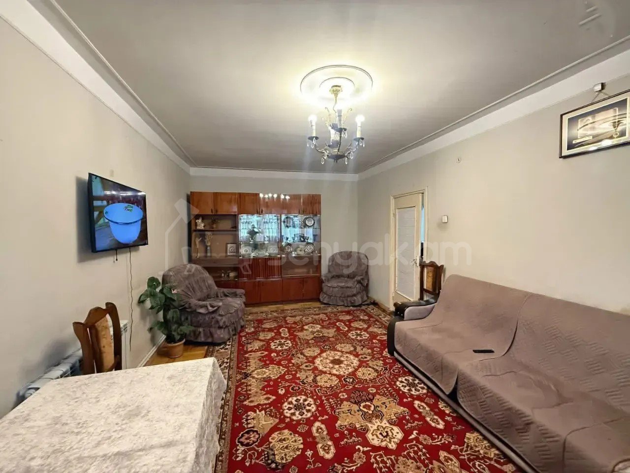 3 Սենյականոց Բնակարան Քարե Շենքում, 85քմ, 2/5 հարկ, Նորմալ Վիճակում
