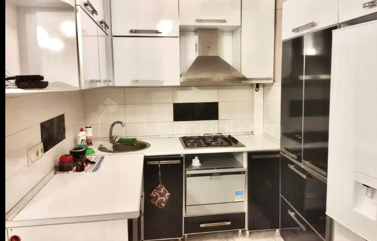 2 Սենյականոց Բնակարան Քարե Շենքում, 43քմ, 1/5 հարկ, Կապիտալ Վերանորոգված, Կահավորված
