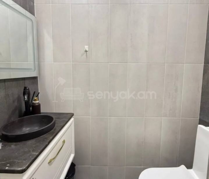 3 Սենյականոց Բնակարան Նորակառույցում, 113քմ, 8/14 հարկ, Կապիտալ Վերանորոգված