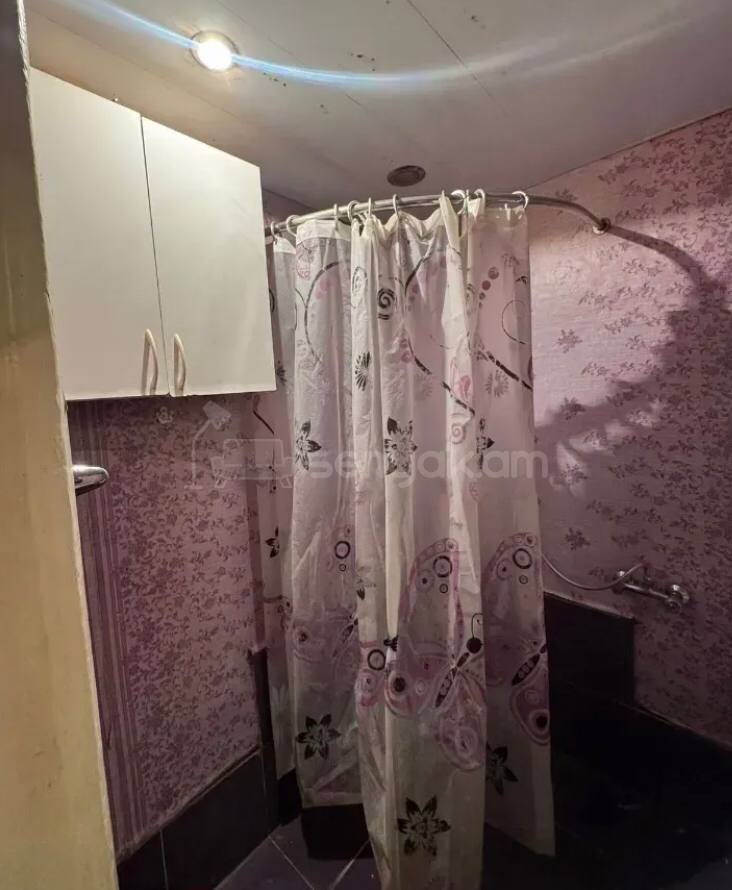 2 Սենյականոց Բնակարան Քարե Շենքում, 52քմ, 5/5 հարկ, Կոսմետիկ Վերանորոգված