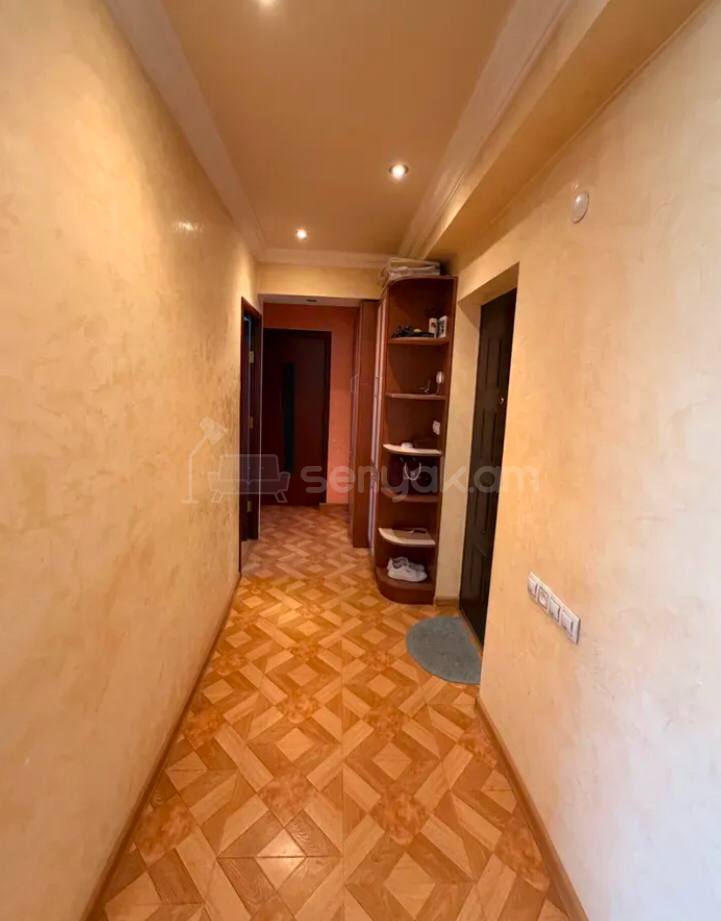 4 Սենյականոց Բնակարան, 66քմ, 8/9 հարկ, Կոսմետիկ Վերանորոգված