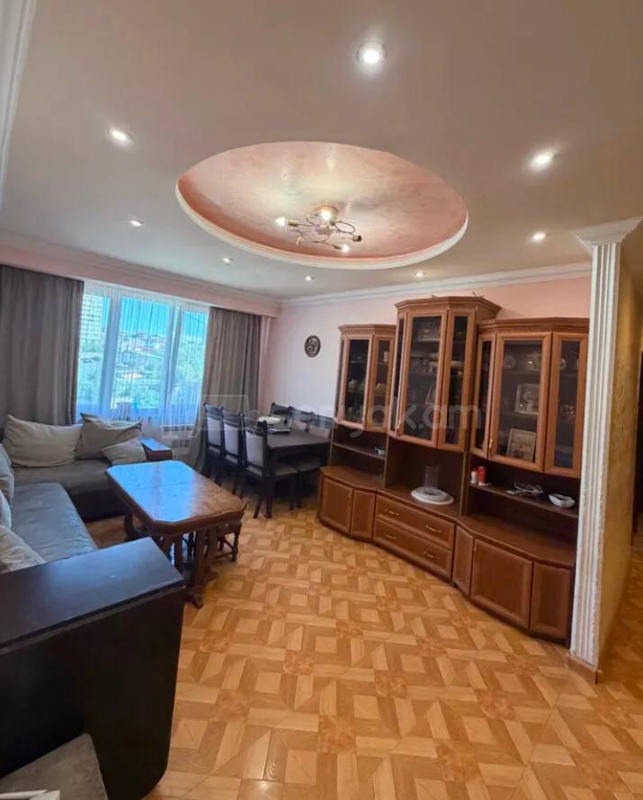 4 Սենյականոց Բնակարան, 66քմ, 8/9 հարկ, Կոսմետիկ Վերանորոգված