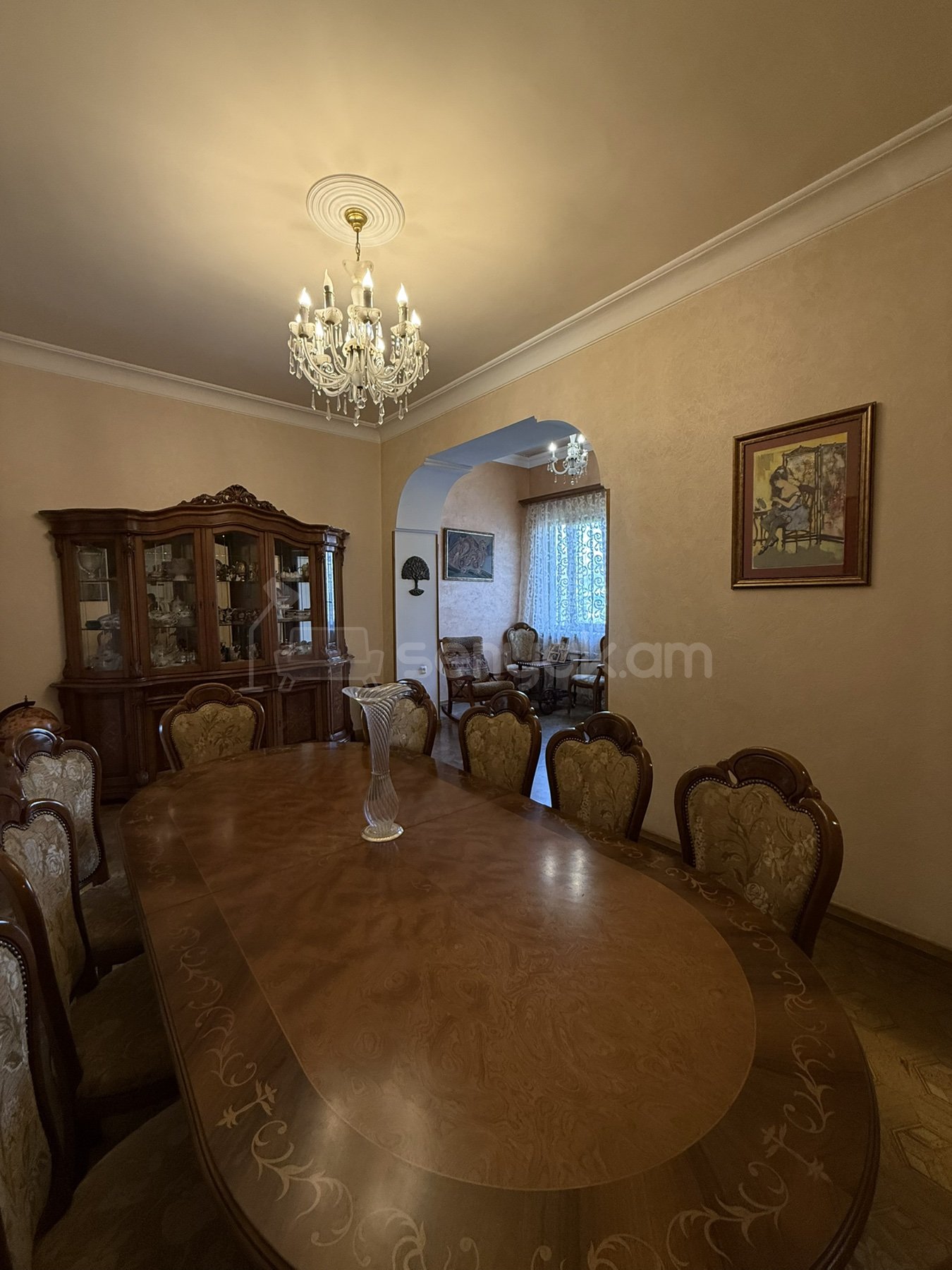 4 Սենյականոց Բնակարան Քարե Շենքում, 143քմ, 5/5 հարկ, Կապիտալ Վերանորոգված