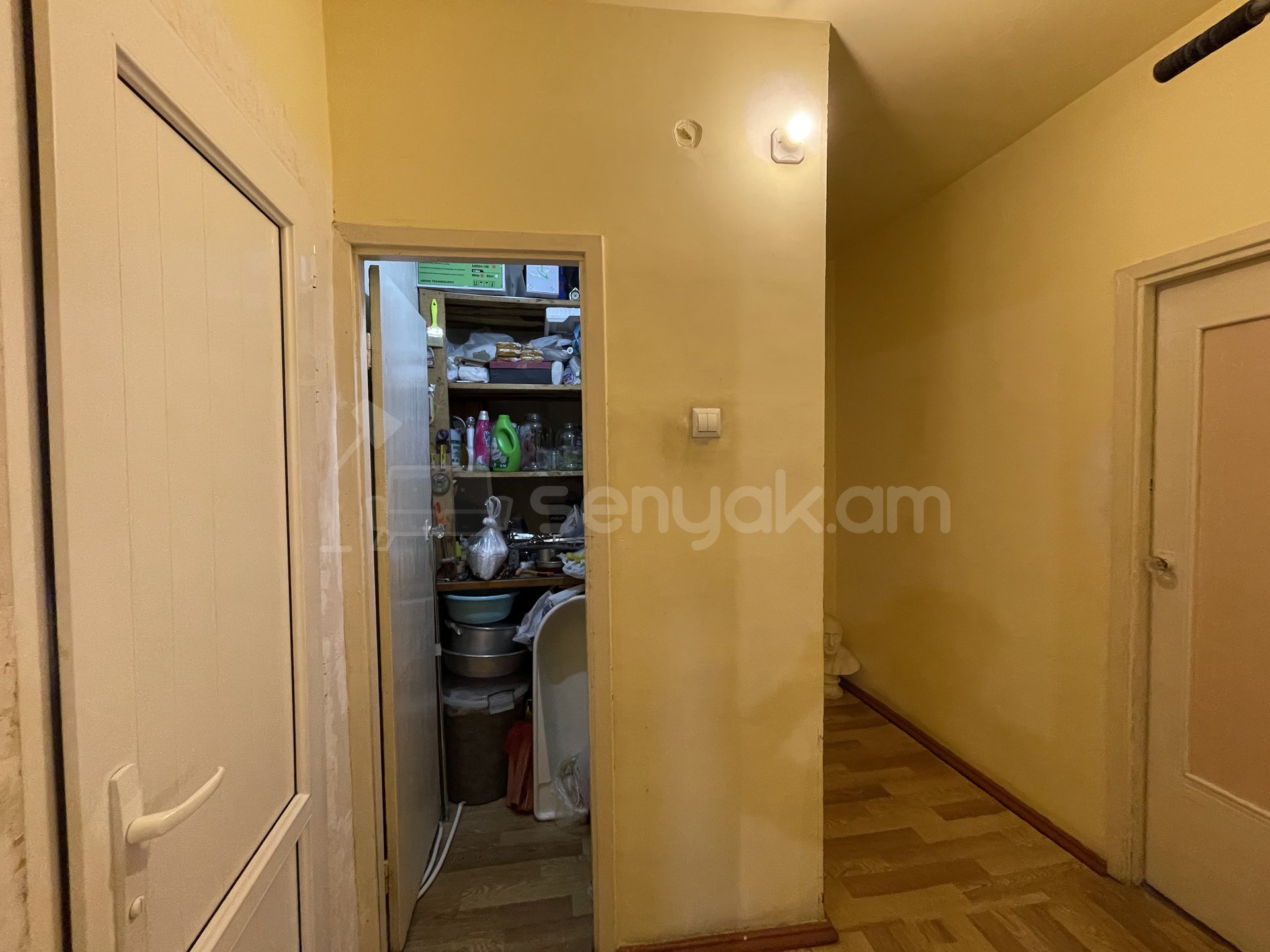 4 Սենյականոց Բնակարան, 89քմ, 5/9 հարկ, Նորմալ Վիճակում