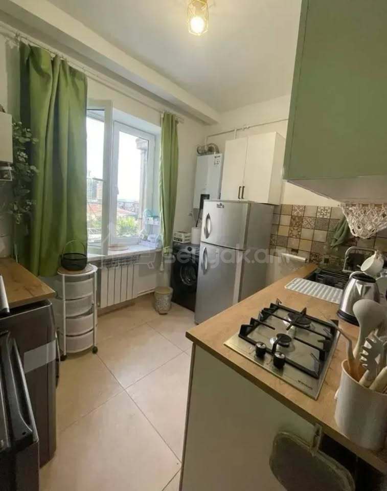 2 Սենյականոց Բնակարան Քարե Շենքում, 36քմ, 4/5 հարկ, Կապիտալ Վերանորոգված
