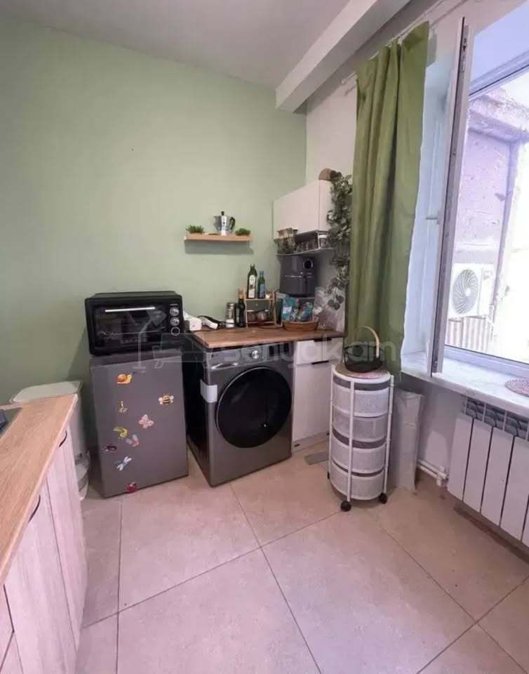 2 Սենյականոց Բնակարան Քարե Շենքում, 36քմ, 4/5 հարկ, Կապիտալ Վերանորոգված