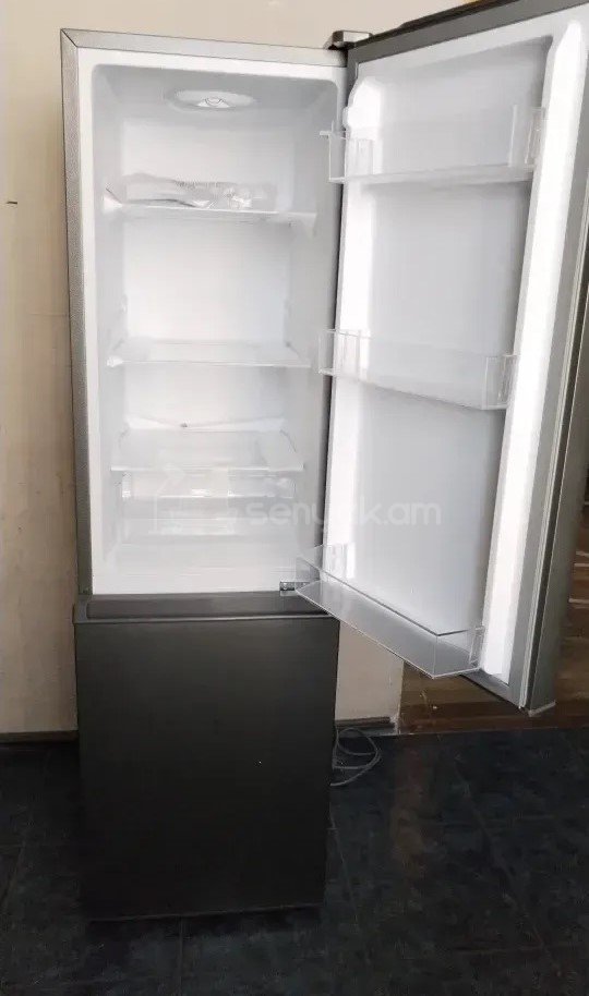1 Սենյականոց Բնակարան Քարե Շենքում, 37քմ, 3/4 հարկ, Պետական Վիճակում