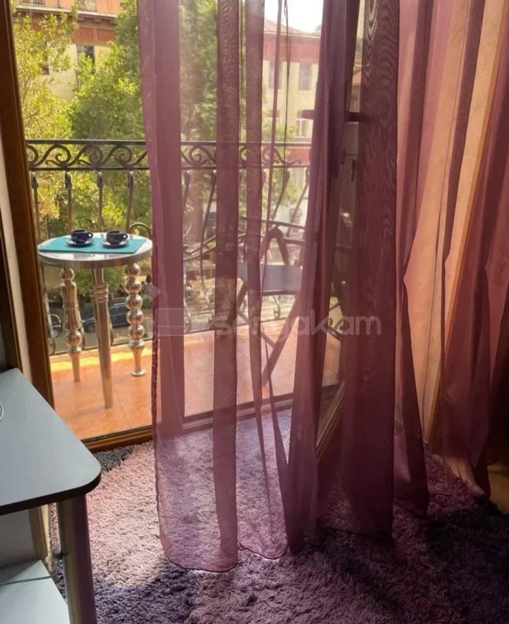1 Սենյականոց Բնակարան Քարե Շենքում, 40քմ, 5/5 հարկ, Կապիտալ Վերանորոգված