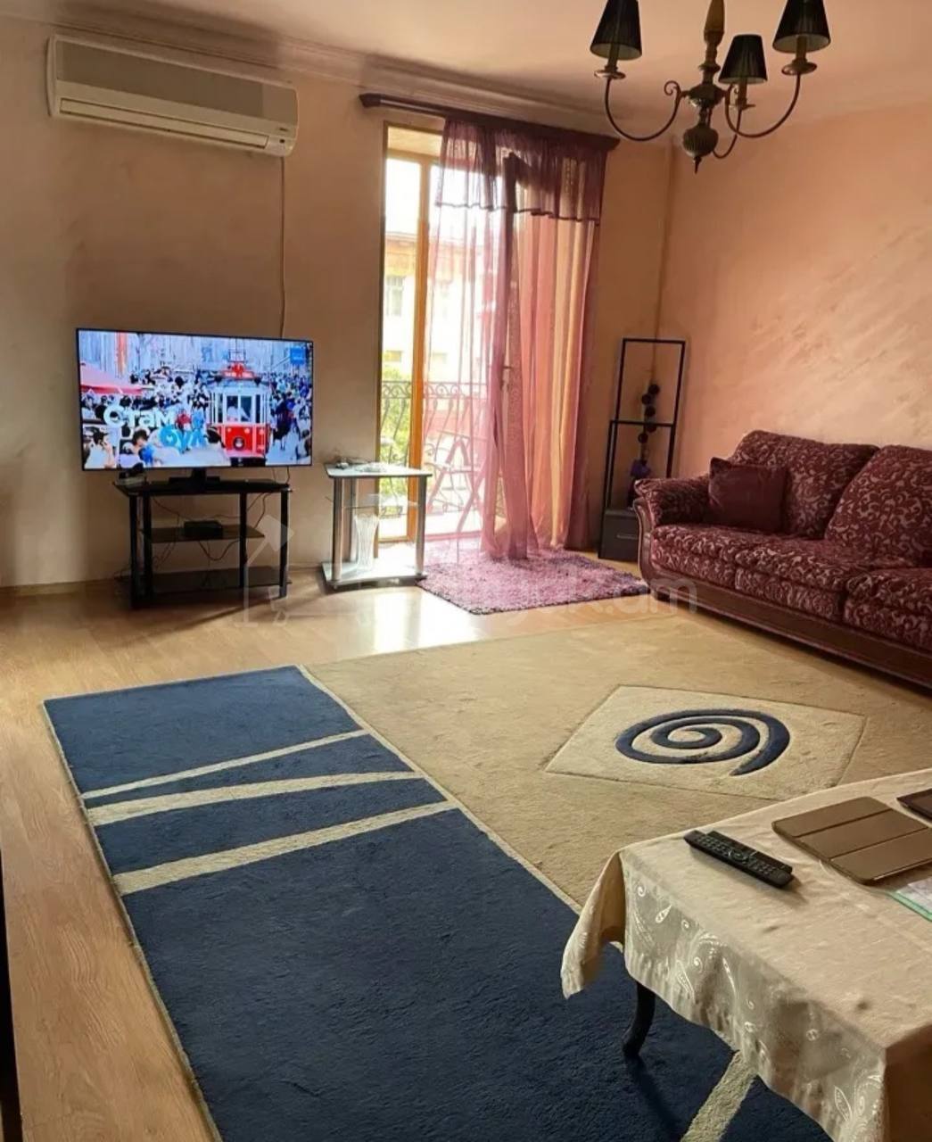 1 Սենյականոց Բնակարան Քարե Շենքում, 40քմ, 5/5 հարկ, Կապիտալ Վերանորոգված