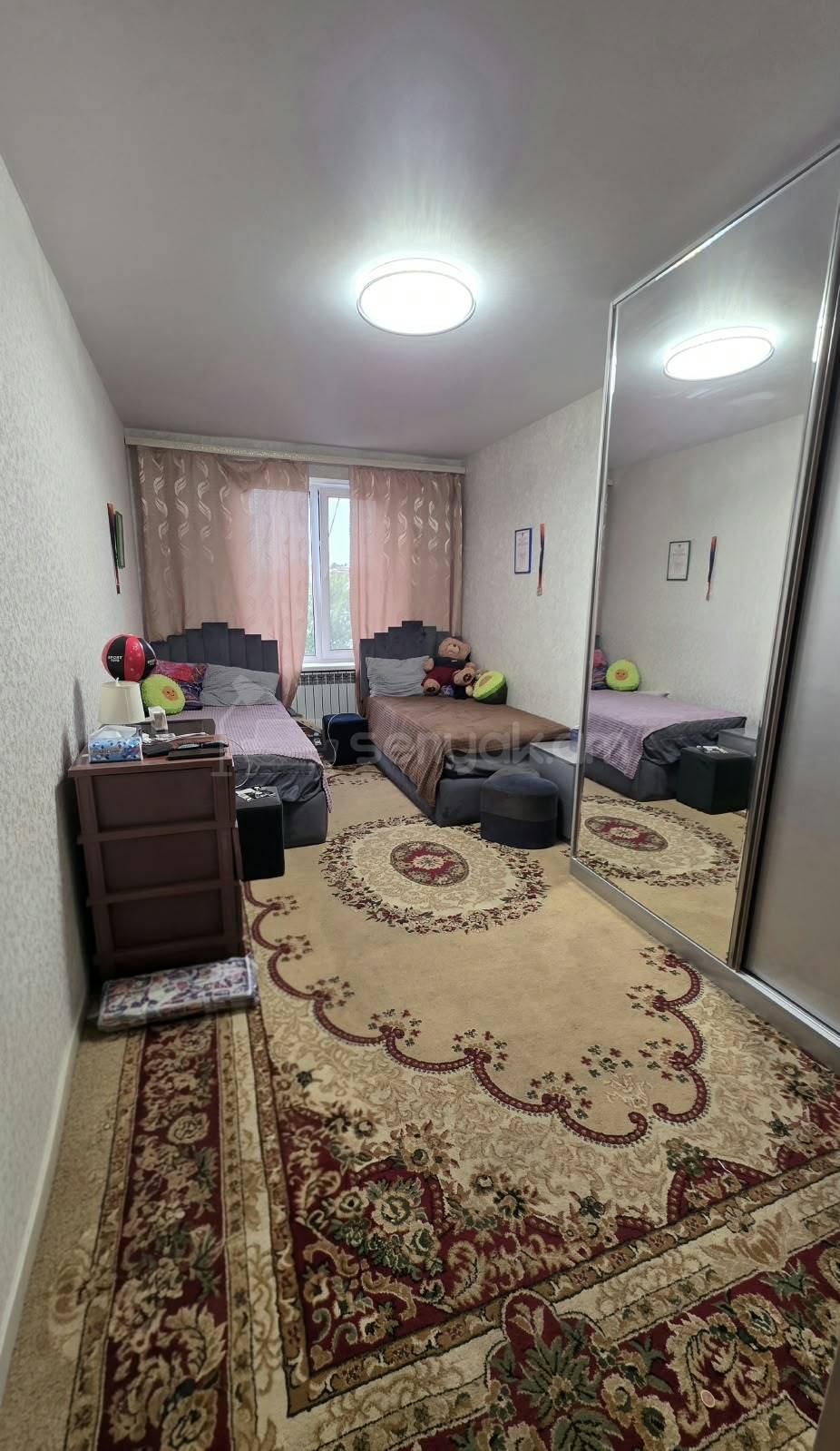 2 Սենյականոց Բնակարան Քարե Շենքում, 56քմ, 4/5 հարկ, Նորմալ Վիճակում