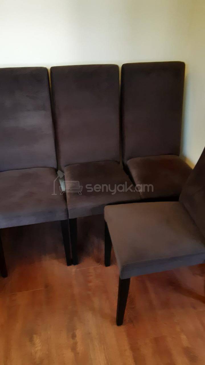 2 Սենյականոց Բնակարան Քարե Շենքում, 38քմ, 2/5 հարկ, Նորմալ Վիճակում, Կահավորված, Արևկող