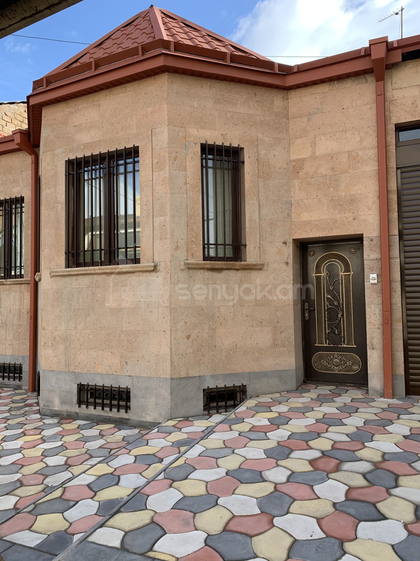 4 Սենյականոց Շքեղ Առանձնատուն, 150քմ, Լողավազանով