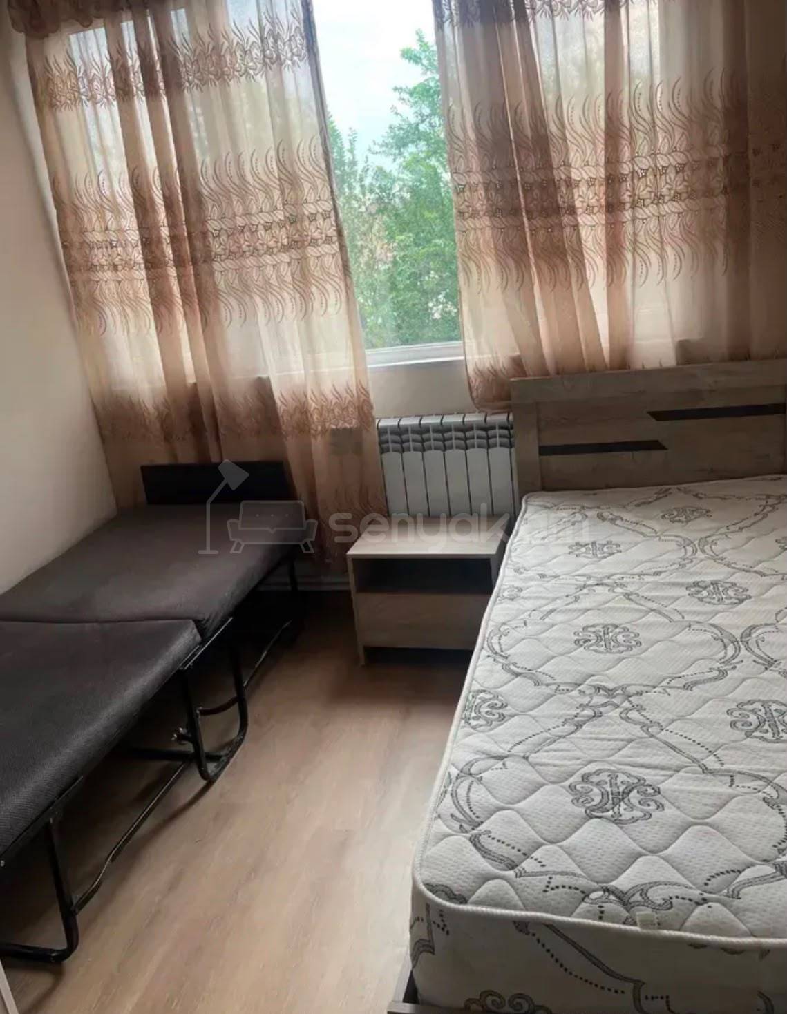 3 Սենյականոց Բնակարան Քարե Շենքում, 60քմ, 4/5 հարկ, Կապիտալ Վերանորոգված, Կահավորված