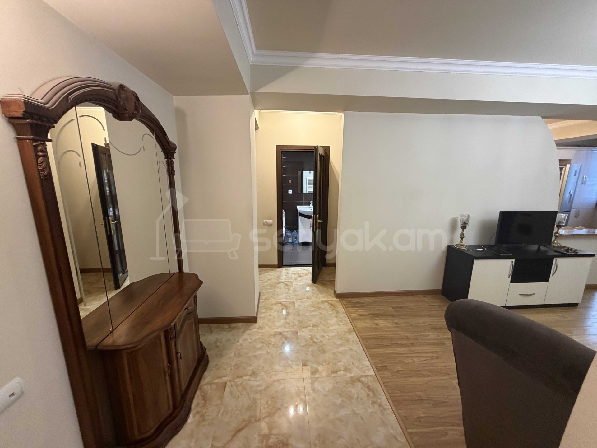 2 Սենյականոց Բնակարան, 70քմ, 9/10 հարկ, Կապիտալ Վերանորոգված, Կահավորված, Արևկող