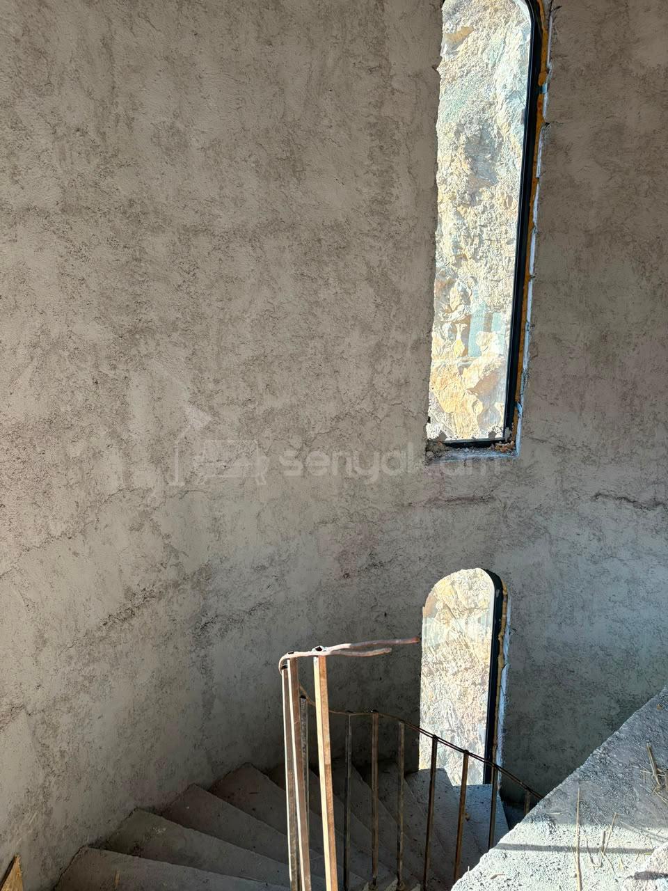8 Սենյականոց Սեփական Տուն, 700քմ, Կոսմետիկ Վերանորոգված