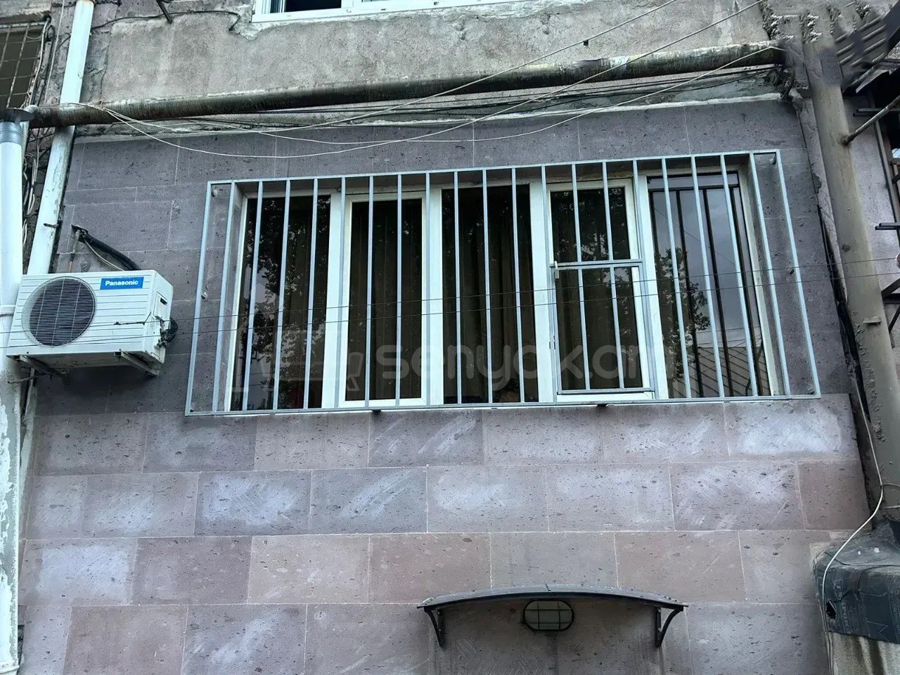 2 Սենյականոց Բնակարան Քարե Շենքում, 50քմ, 1/5 հարկ, Կապիտալ Վերանորոգված
