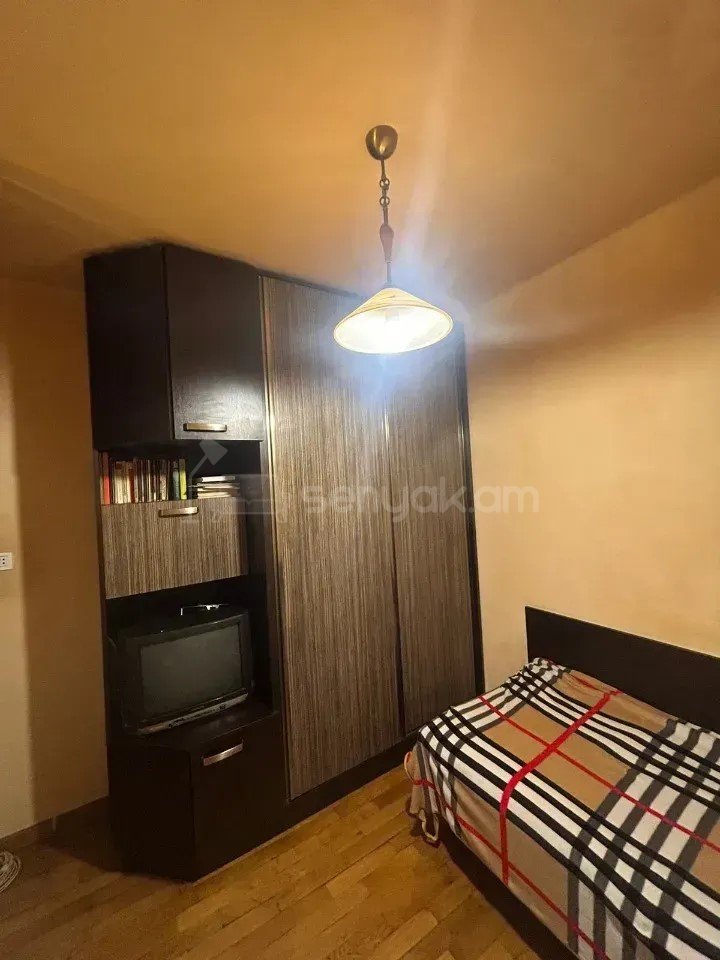 2 Սենյականոց Բնակարան Քարե Շենքում, 50քմ, 1/5 հարկ, Կապիտալ Վերանորոգված